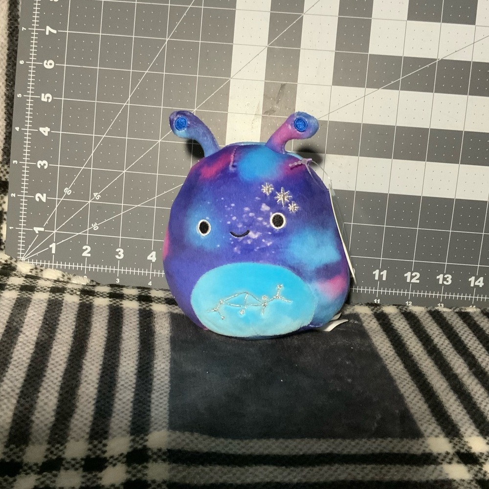 Squishmallows Piaxa the alien